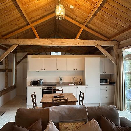 Вілла The Barn Ромсі Екстер'єр фото